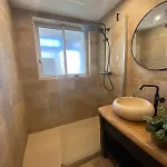 T4 Cosy Et Moderne Au Coeur D'anglet, Plages A 5 Min, Parking Securise & Fibre Apartment