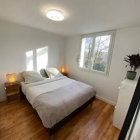 T4 Cosy Et Moderne Au Coeur D'anglet, Plages A 5 Min, Parking Securise & Fibre Apartmán