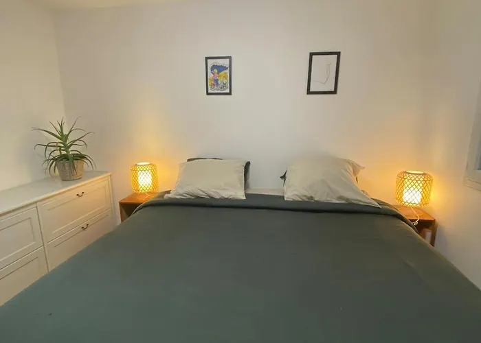 Lejlighed T4 Cosy Et Moderne Au Coeur D'anglet, Plages A 5 Min, Parking Securise & Fibre